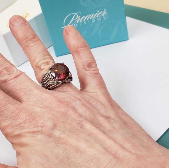 Premier Designs, NWT Large garnet stone filigree silver ring SZ 7 - Picture 11 of 12